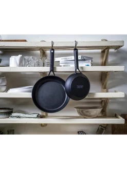KitchenAid Kochgeschirr<Bratpfanne "Classic Forged" in Schwarz - Ø 30 cm