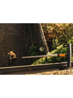 Fiskars Gartendekoration<Dachrinnenreiniger "QuikFit" in Schwarz/ Orange
