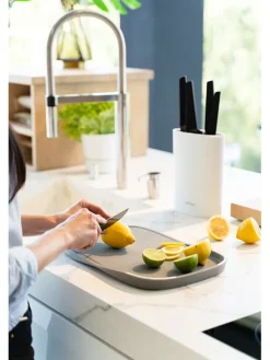 Vialli Design Koch- & Backutensilien<Doppelseitiges Schneidebrett in Grau - (L)39 x (B)24,5 cm