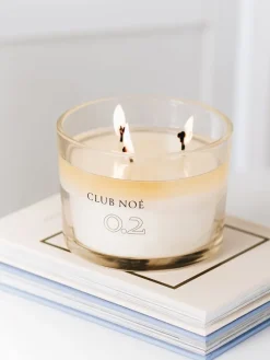 AVA & MAY Kerzen, Vasen & Mehr<Duftkerze "CLUB NOÈ 0.2" in Weiß - 350 g