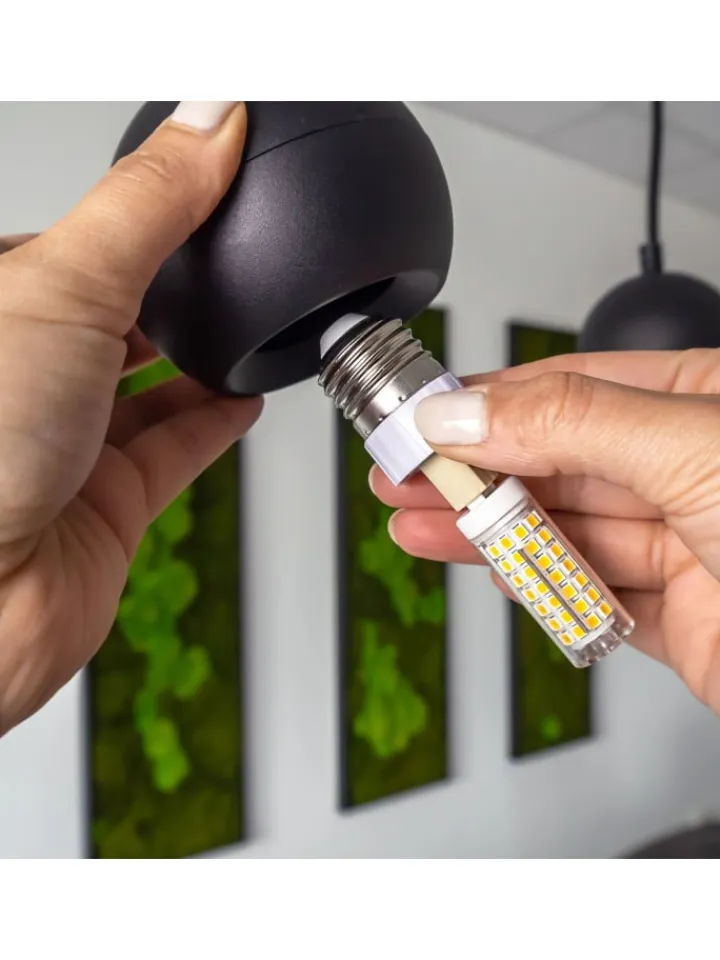 Intirilife Leuchtmittel<4er Set Lampenadapter E27 auf G9 in WEISS