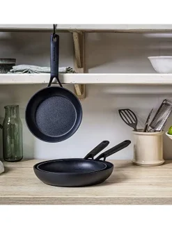 KitchenAid Kochgeschirr<2er-Set: Bratpfannen "Classic Forged" in Schwarz