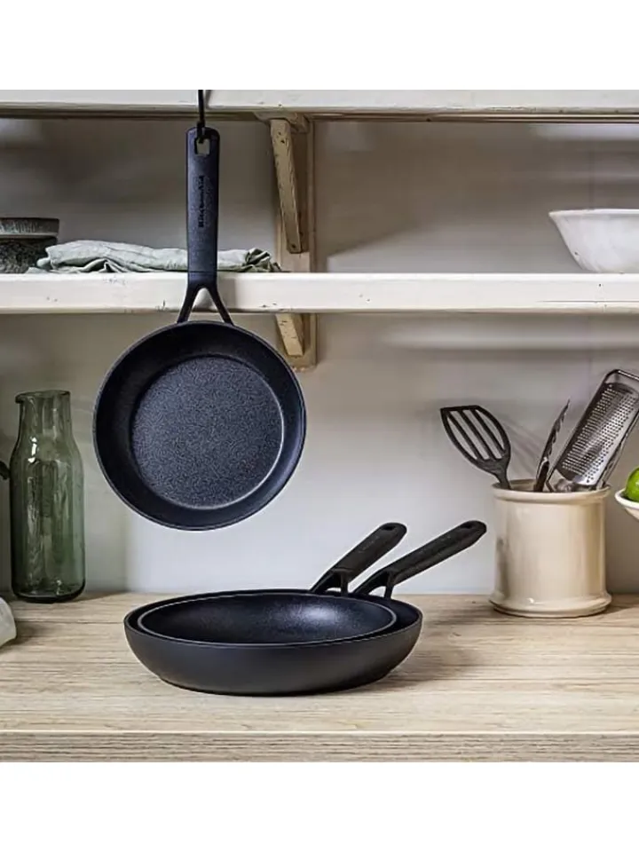 KitchenAid Kochgeschirr<2er-Set: Bratpfannen "Classic Forged" in Schwarz