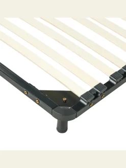 Beliani Betten & Matratzen<Freistehender Lattenrost COMBOURG in Schwarz - (W) 140 x (H) 18 x (L) 197 cm