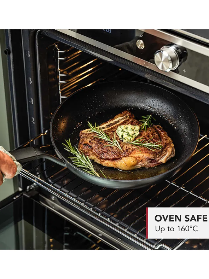 KitchenAid Kochgeschirr<Grillpfanne "Classic Forged" in Schwarz - Ø 28 cm