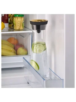 WMF Gedeckter Tisch<Karaffe "Basic" in Transparent/ Gold - 1 l