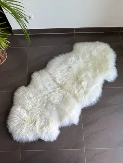 Kaiser Naturfellprodukte Lammfelle & Co<Lammfell in Creme