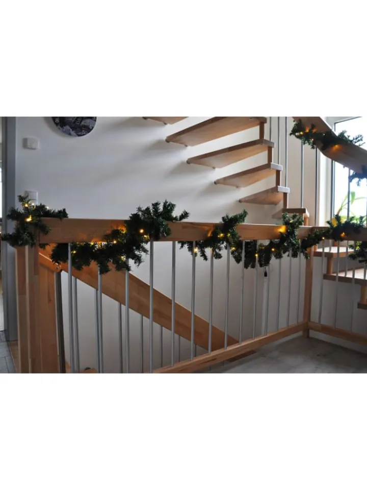 FHS Lichterketten & Dekobeleuchtung<LED Girlande mit integrierter Lichterkette mit Timerfunktion in Grün