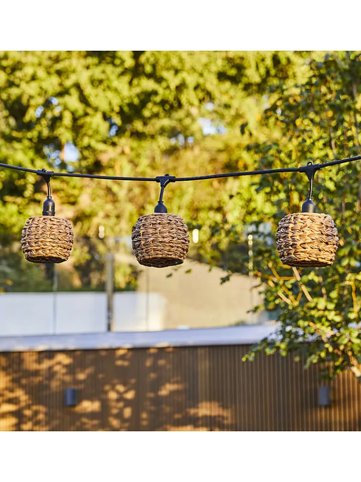 lumisky Außenleuchten<LED-Lichtergirlande "Pine" in Hellbraun - (L)600 cm
