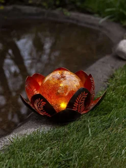 STAR Trading Dekofiguren & -Objekte<LED-Solar-Dekoration in Rot - (H)12 x Ø 24 cm