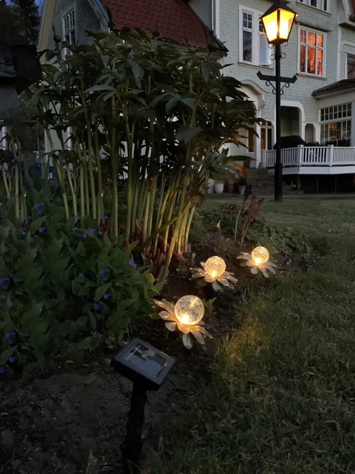 STAR Trading Außenbeleuchtung|Außenleuchten<LED-Solar-Gartenstecker in Gold - (B)130 x (H)10 cm