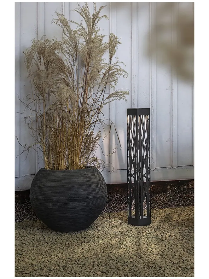 STAR Trading Außenbeleuchtung<LED-Solar-Gartenstecker "Siranna" in Schwarz - (H)66 cm