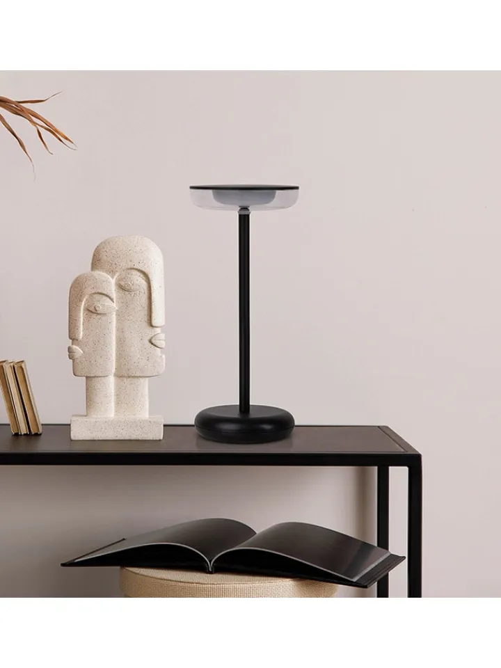 näve Dekofiguren & -Objekte<LED-Tischleuchte "Pasi" in Schwarz - (H)26 x Ø 11 cm