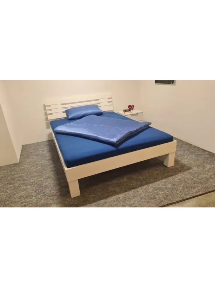 Vaja Betten & Matratzen<Massivholzbett Enrike 140x200 cm in Weiß