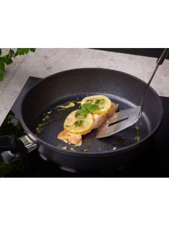 Fissler Kochgeschirr<Pfanne "Adamant®" in Schwarz - Ø 24 cm