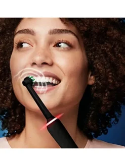 Oral-B Zahn & Mundpflege<Pro 3 Elektrische Zahnbürste in Schwarz