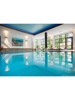 reiseschein.de Reisegutscheine<REISESCHEIN: 3 bis 4 Tage für zwei Personen im Yachthotel Chiemsee, Frühstück/HP