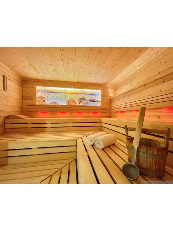 reiseschein.de Reisegutscheine<REISESCHEIN: 3 bis 4 Tage für zwei Personen im Yachthotel Chiemsee, Frühstück/HP
