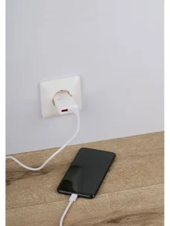 GRUNDIG Technikzubehör<USB A-C-Adapter in Weiß