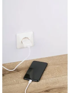 GRUNDIG Technikzubehör<USB-C-Adapter in Weiß