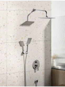 Beliani Badarmaturen<Wannenarmaturen GUARATUBA in Silber - (W) 25 x (H) 175 x (L) 41 cm