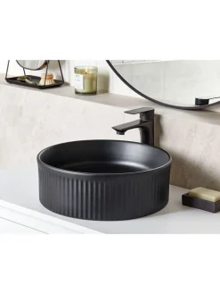 Beliani Badarmaturen<Waschbecken GELDO in Schwarz - (W) 37 x (H) 13 x (L) 37 cm