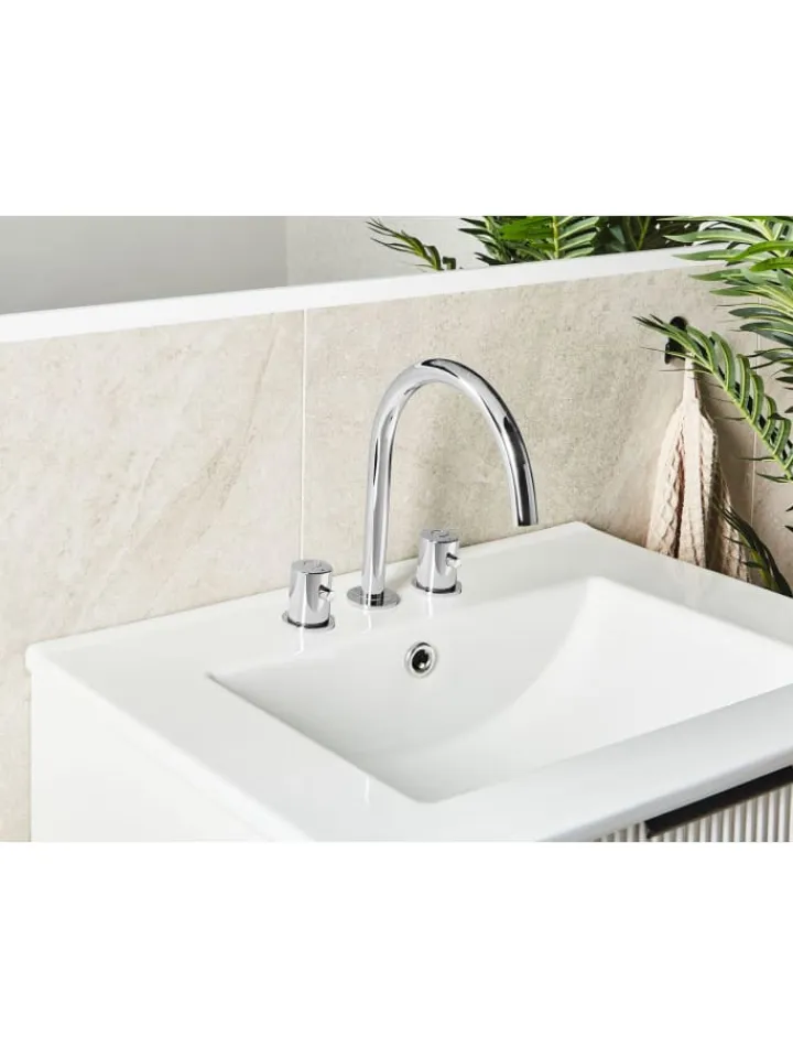 Beliani Badarmaturen<Wasserhähne PILCOMAYO in Silber - (W) 4 x (H) 24 x (L) 21 cm