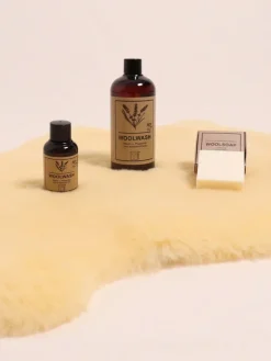 Kaiser Naturfellprodukte Putz- & Waschutensilien<Wollwaschmittel mit Lavendelduft - 100 ml