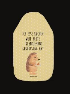 Mr. & Mrs. Panda Wärmflaschen & -Kissen<Wärmflasche Igel Kuchenstück mit Spruch in Gelb Pastell